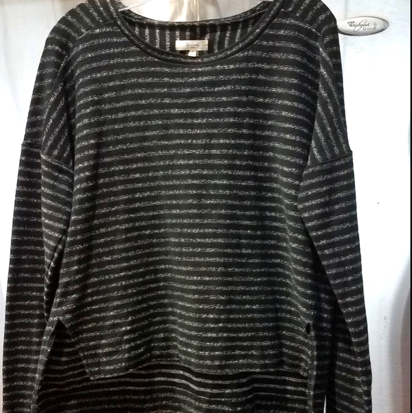 Madewell Tops - Madewell Shirt Long Sleeve Slit Bottom M